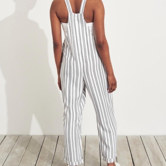 Hollister Summer-soft Relaxed Fit Overalls - Picture 3 of 5